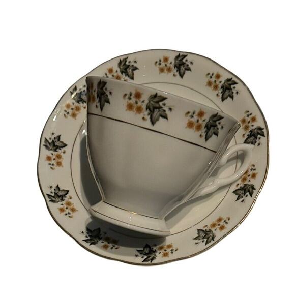 Cup & Saucer VTG Autumn Black Maple Leaves China Tree Marking Fall Coffee Tea - Picture 1 of 7